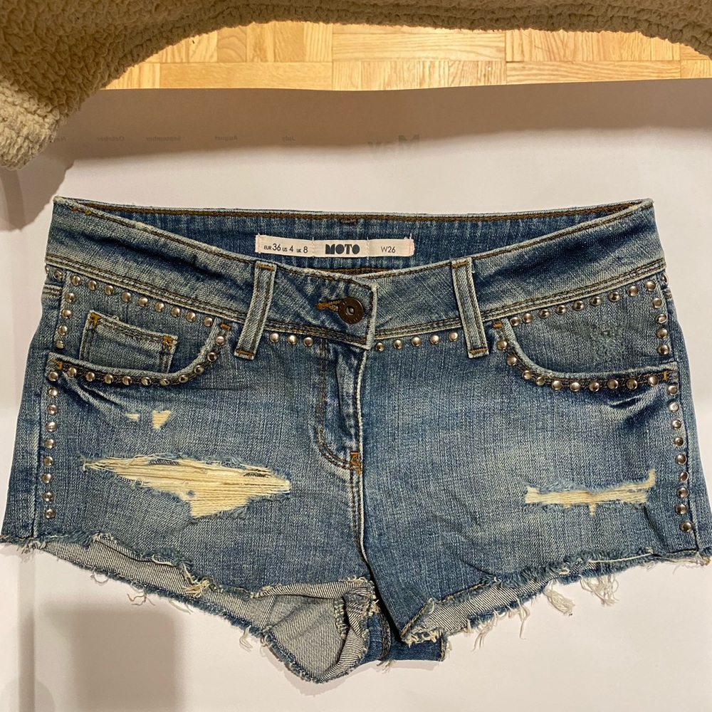Denim Distressed short shorts